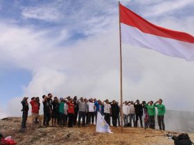 Upaya untuk Mengisi Kemerdekaan dengan Mendaki Gunung